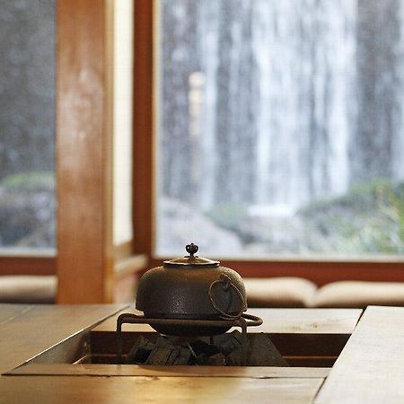 Motoyu Ryokan Ацуги Екстериор снимка