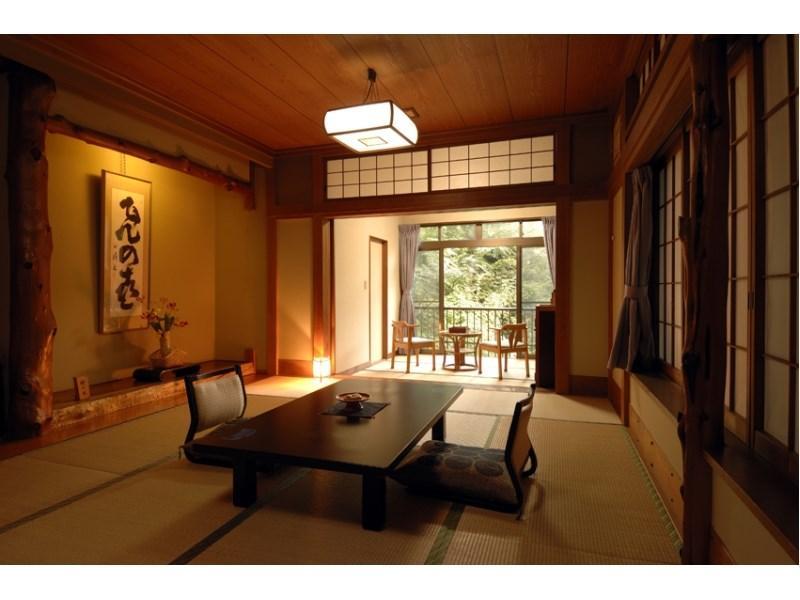 Motoyu Ryokan Ацуги Екстериор снимка
