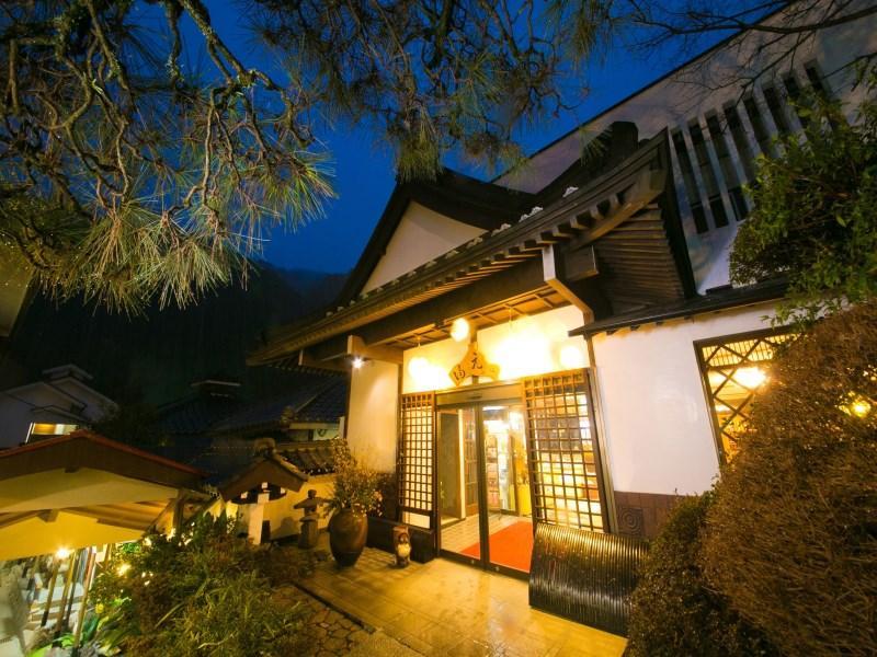 Motoyu Ryokan Ацуги Екстериор снимка